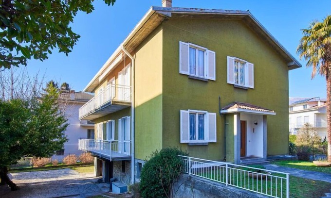 Dervio House | The Green House by Interhome