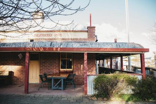 Gundaroo Hotel | The Gundaroo Inn
