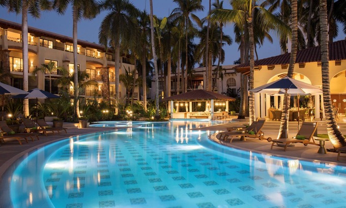 North Hotel Zone Hotel | The Hacienda at Krystal Grand Puerto Vallarta