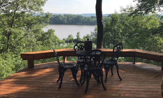 Hager City Apartment | The Hager House - River View - Pet Friendly - Walk-out Basement Apartment