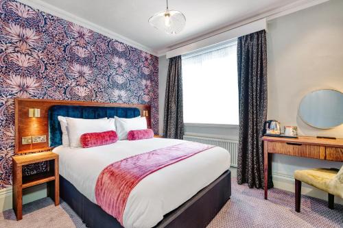 Royal Tunbridge Wells Hotel | The Hand & Sceptre by Innkeeper's Collection