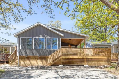 Kimberling City House | The Harbor -Lake Front Home- Boat slips available