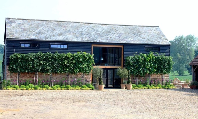 Wethersfield House | The Hare's Field, a place to stay with friends or family.