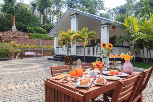 Virarajendrapet Villa | The Haven Grandeur - Where Nature meets Luxury - Coorg