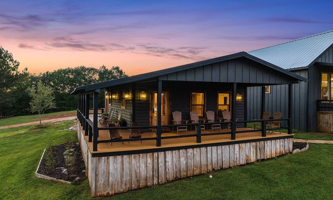 Laneville Cabin | The Hendo - Cabin #4