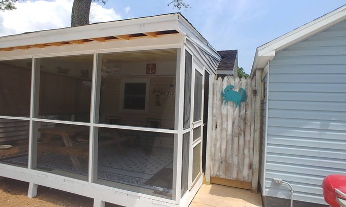 Chincoteague Cottage | The Hideaway Cottage