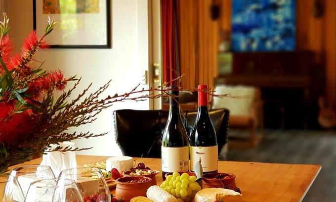 Kingston House | The Hobart Entrance