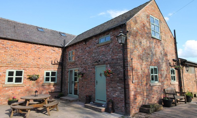 Goostrey Cottage | The Hoglets 1 - 2 bedroom Property