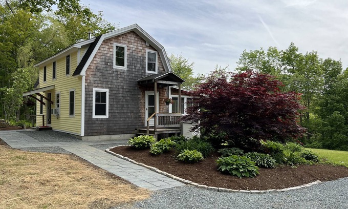 Castine Cottage | "The Honeymoon Cottage" - Just a short walk to the cove