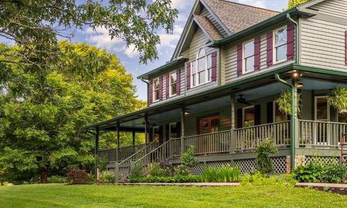 Weaverville Bed & Breakfast | The Inn At Amaris Farms