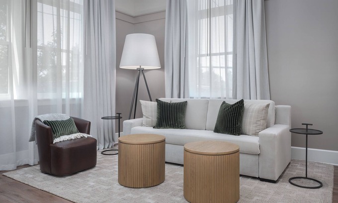 Dayton Hotel | The Inn at Dayton