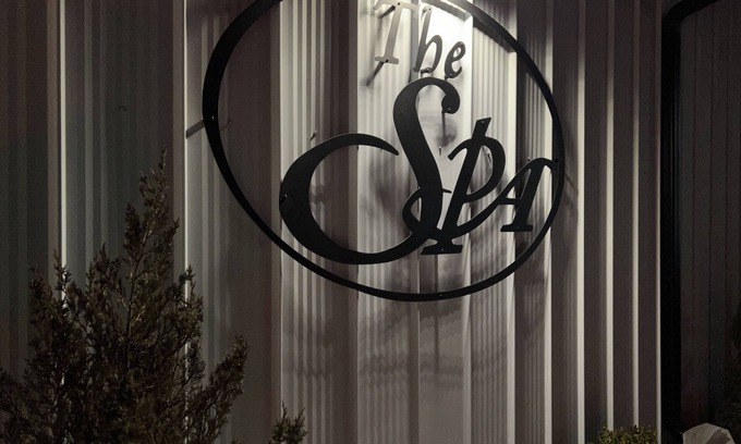 Rochester Apartment | “The Inn at the Spa” on-site EV charging