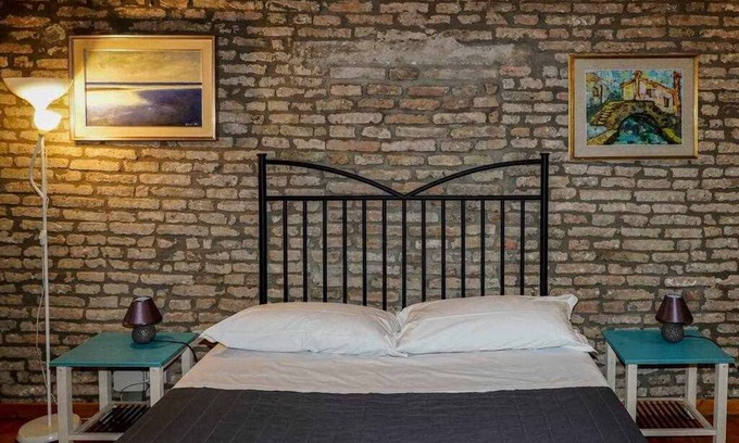 Medelana House | The Inn of the Artists