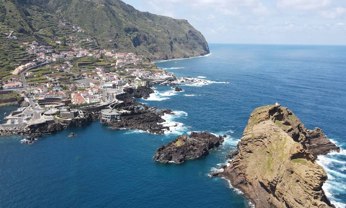 Porto Moniz Apartment | The Jolie Apartments