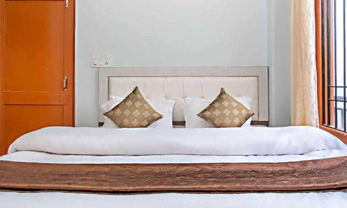 Dharampur Hotel | THE KASAULI TRAIL