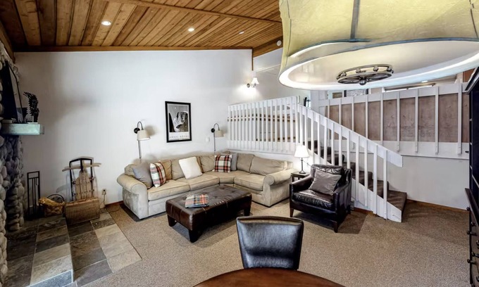 Lakeshore Condo | The Lake House - 2bd/2bth condo 19 at Huntington Lake