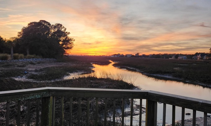 Folly Beach Condo | The Landing at Little Oak ~ summer coastal getaway