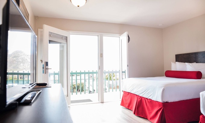 Morro Bay Hotel | The Landing at Morro Bay