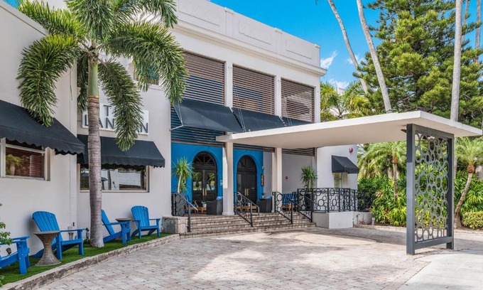 Bay Harbor Islands Hotel | The Landon Bay Harbor-Miami Beach