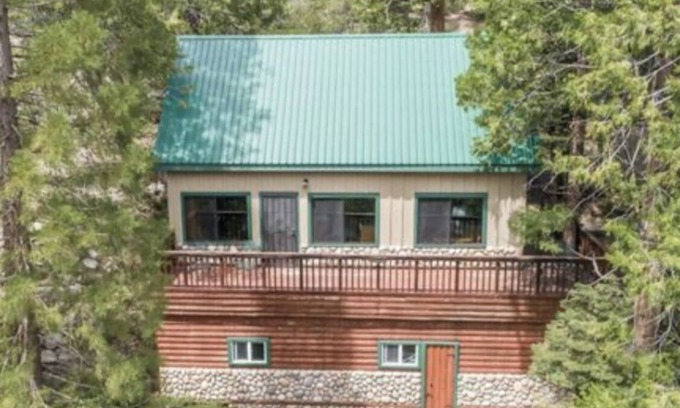 West Village Cabin | The Lazy Lady. A cozy cabin retreat with beautiful views close to town.