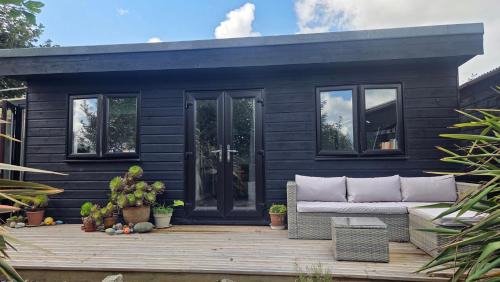 St Ives Ski Chalet | The Little Cabin
