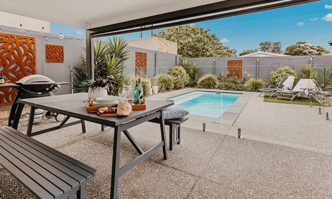 Safety Beach House | The Little Distillery - Beachside Pool Retreat