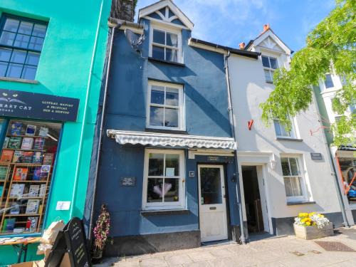 Machynlleth House | The Little Laura Ashley House