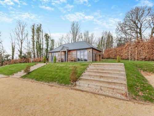 East Horrington House | The Lodge At Edenbridge