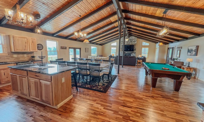 Rockbridge Cabin | The Lodge at Hocking Hills - 2 Hot Tubs π₯ 6 acres - Lake access