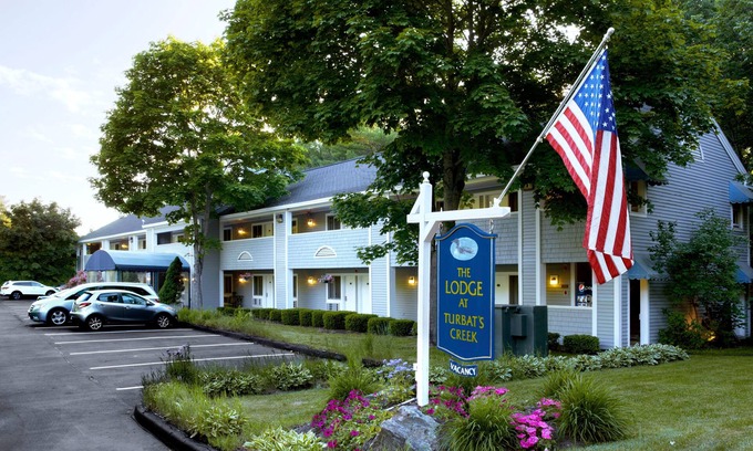 Kennebunkport Hotel | The Lodge at Turbat's Creek