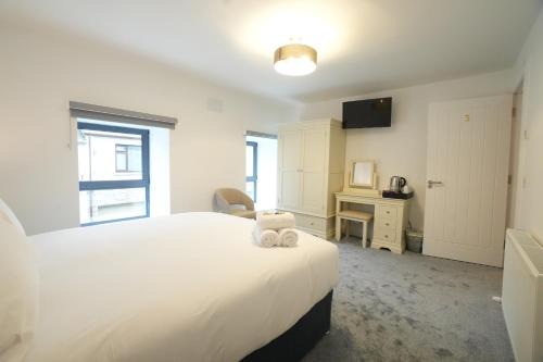 Dunmore Hotel | The Lodge