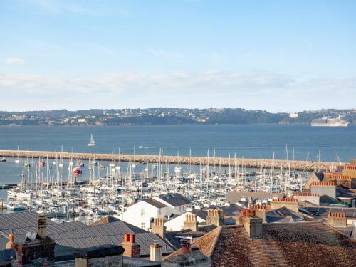 Brixham House | The Lookout 43 - Cottage