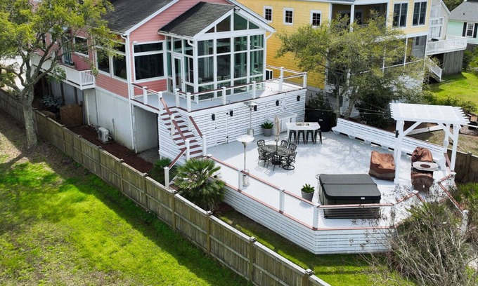 Charleston House | The Lookout- marsh views with pool/spa, 10 min to downtown Charleston and Folly!