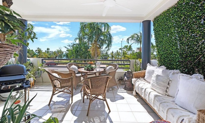 Rapid Creek Apartment | The Lookout Sanctuary in Nightcliff with Balcony