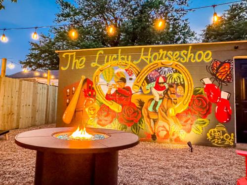 South Louisville House | The Lucky Horseshoe