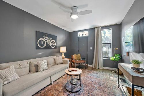 Short North Apartment | The Luxe Pearl Residences 870