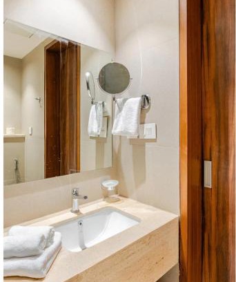 Gurugram Apartment | The Luxury Studio