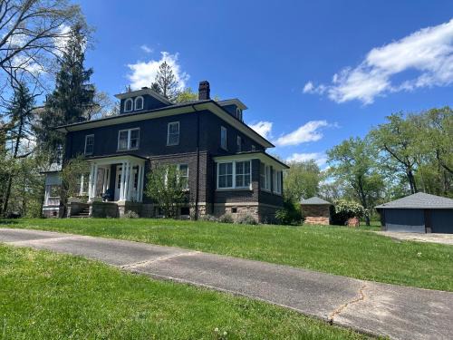 Redstar House | The Manor at Glen Jean Meadows