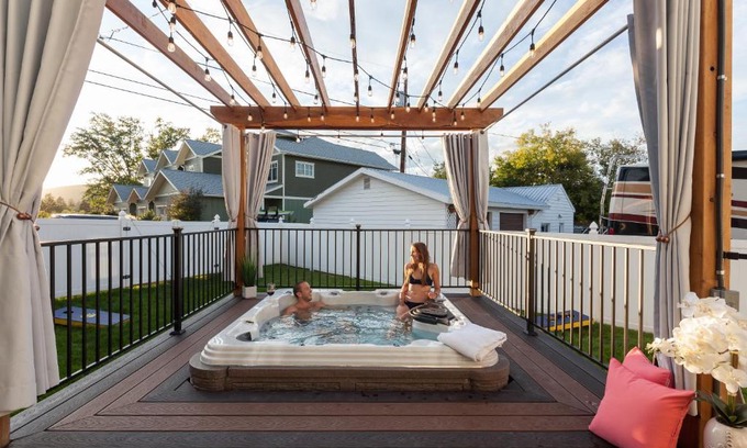 Whitefish House | The Manse