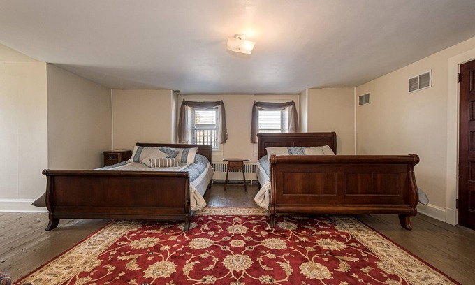 Farmington Hotel | The Marshall | Historic Victorian Inn Room