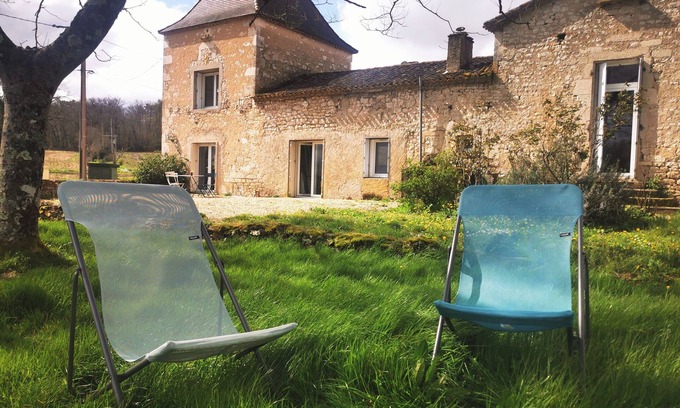 Sigoules House | The Mayne dovecote, a family home