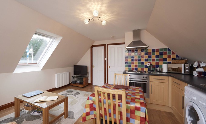 Balloch Apartment | The Mews Apartment at Daviot Lodge