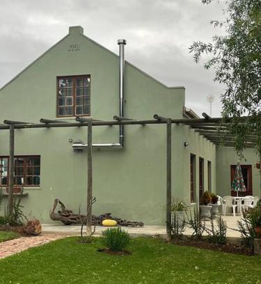 Scheepersrus Villa | The Minimalist where earth meets stars