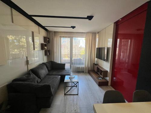 Vitosha District Apartment | The Mirror Apartment