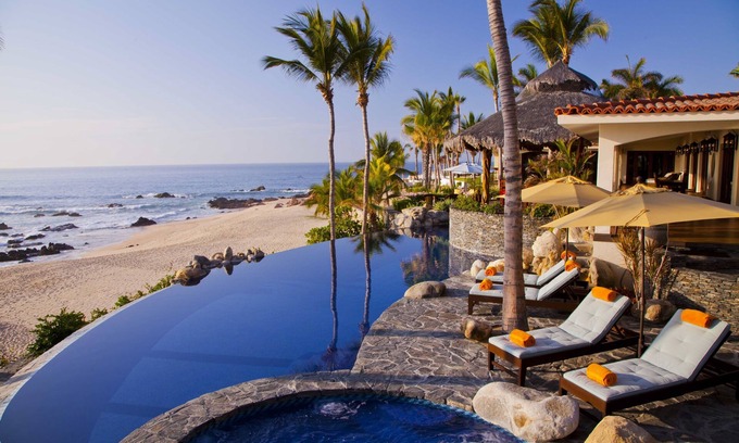 Ildefonso Green Villa | The most Romantic Beachfront Villa with stunning ocean view on Palmilla Beach