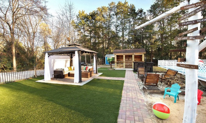 Charlotte House | The Nest:A Sanctuary of Nature & Luxury