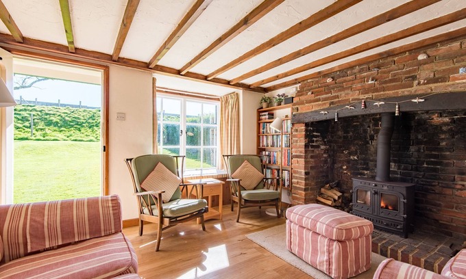 Burmarsh Cottage | The Nest by Bloom Stays - seaside cottage sleeping 6 guests in 3 bedrooms