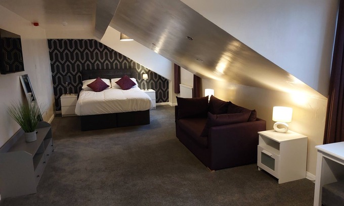 Oakham Hotel | The Noel at Whitwell