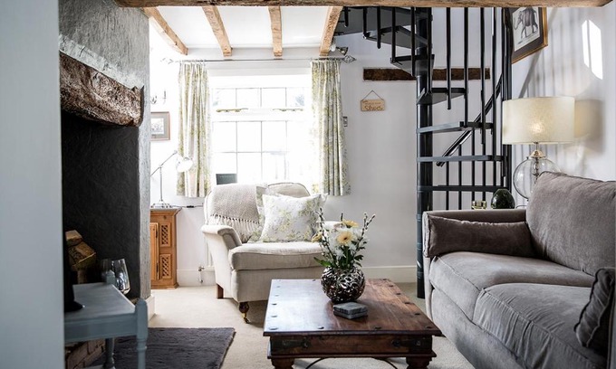 Mangotsfield House | The Nook, Gretton (Cotswolds)