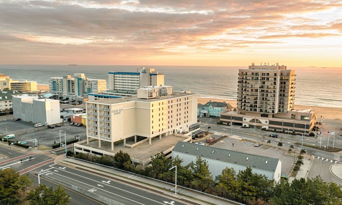 Northeast Virginia Beach Apartment | The Ocean Key Virginia Beach Resort